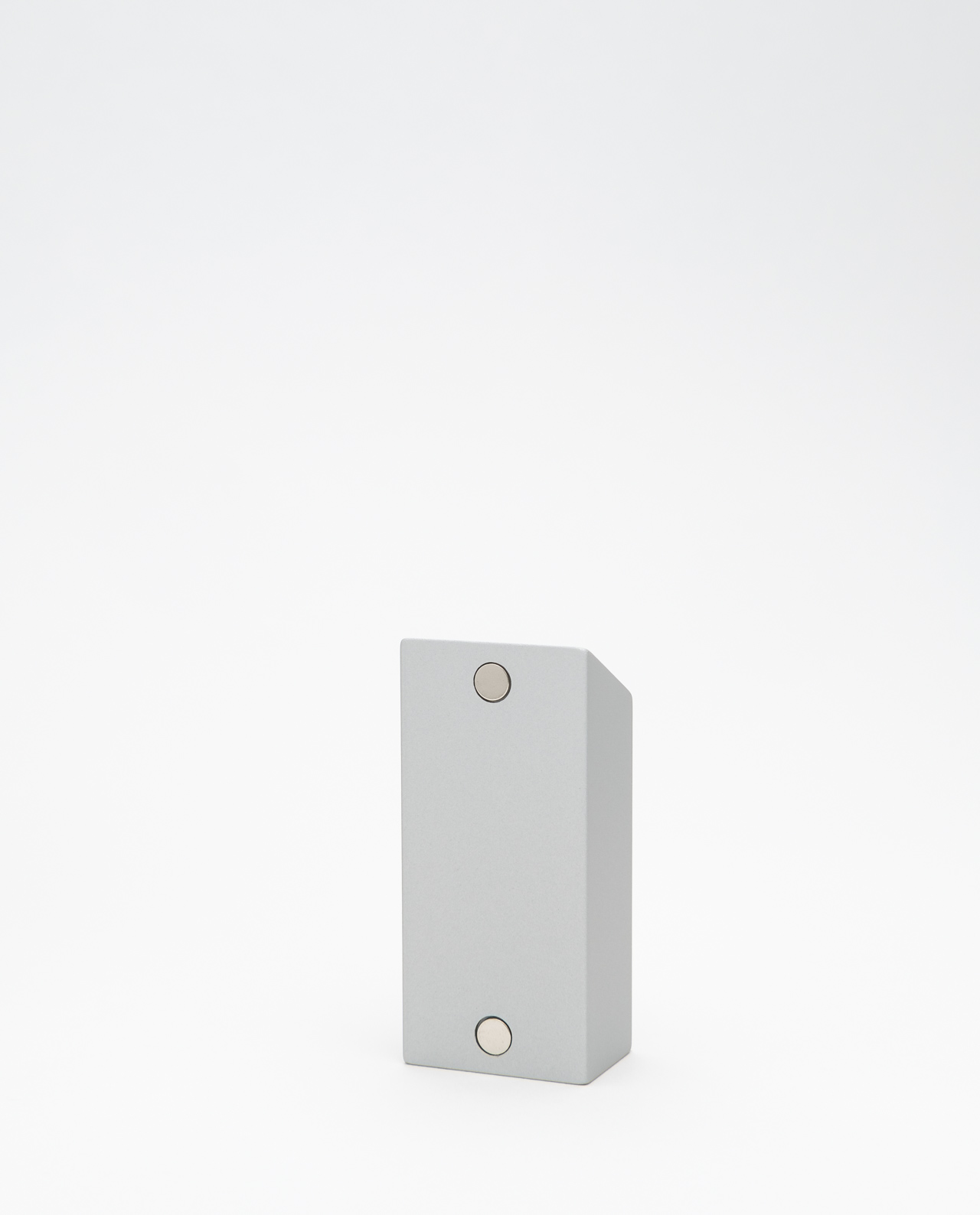 Monolith 2 Pillendose Kleine Helden e.V – Bild 6