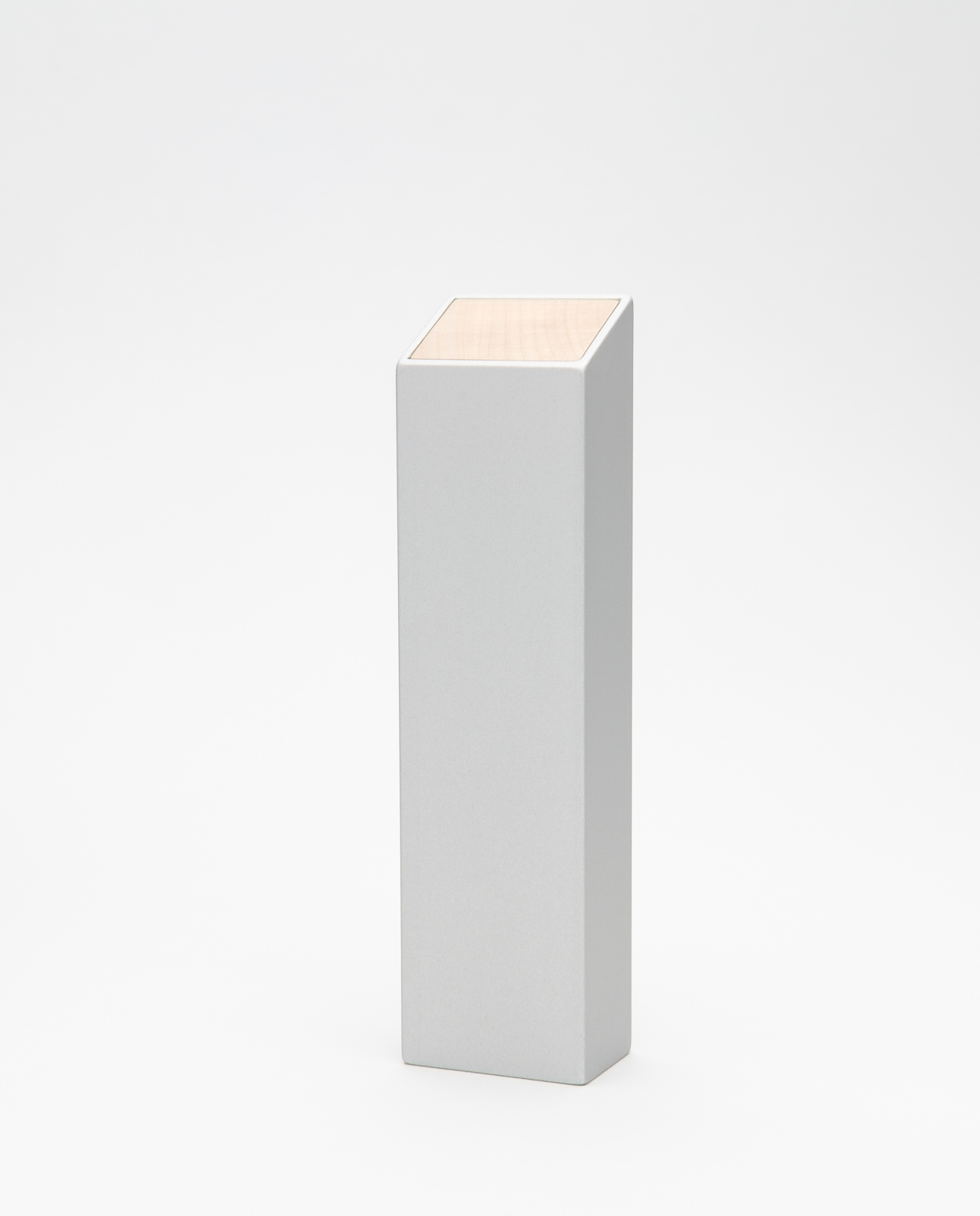 Monolith L pillbox in silver, maple - Image 2