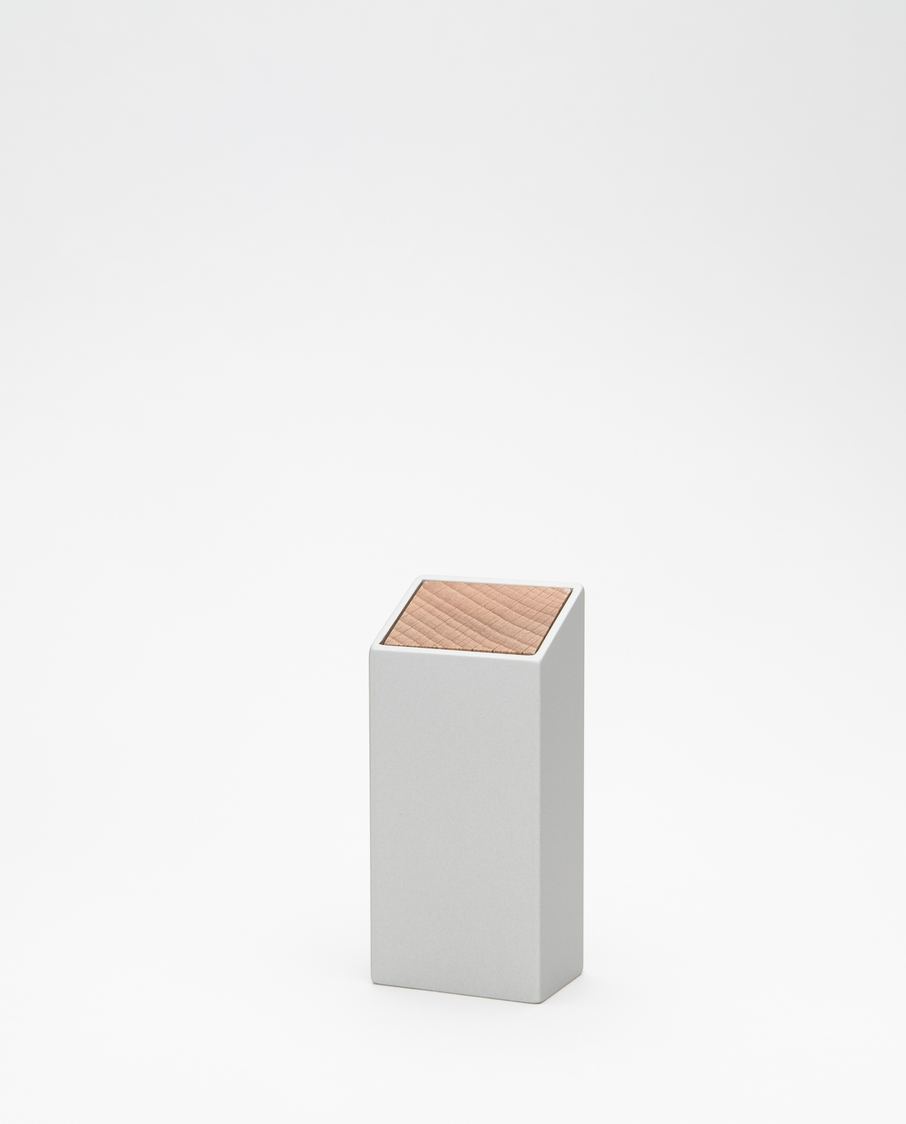 Monolith 2 Pillendose Kleine Helden e.V – Bild 5