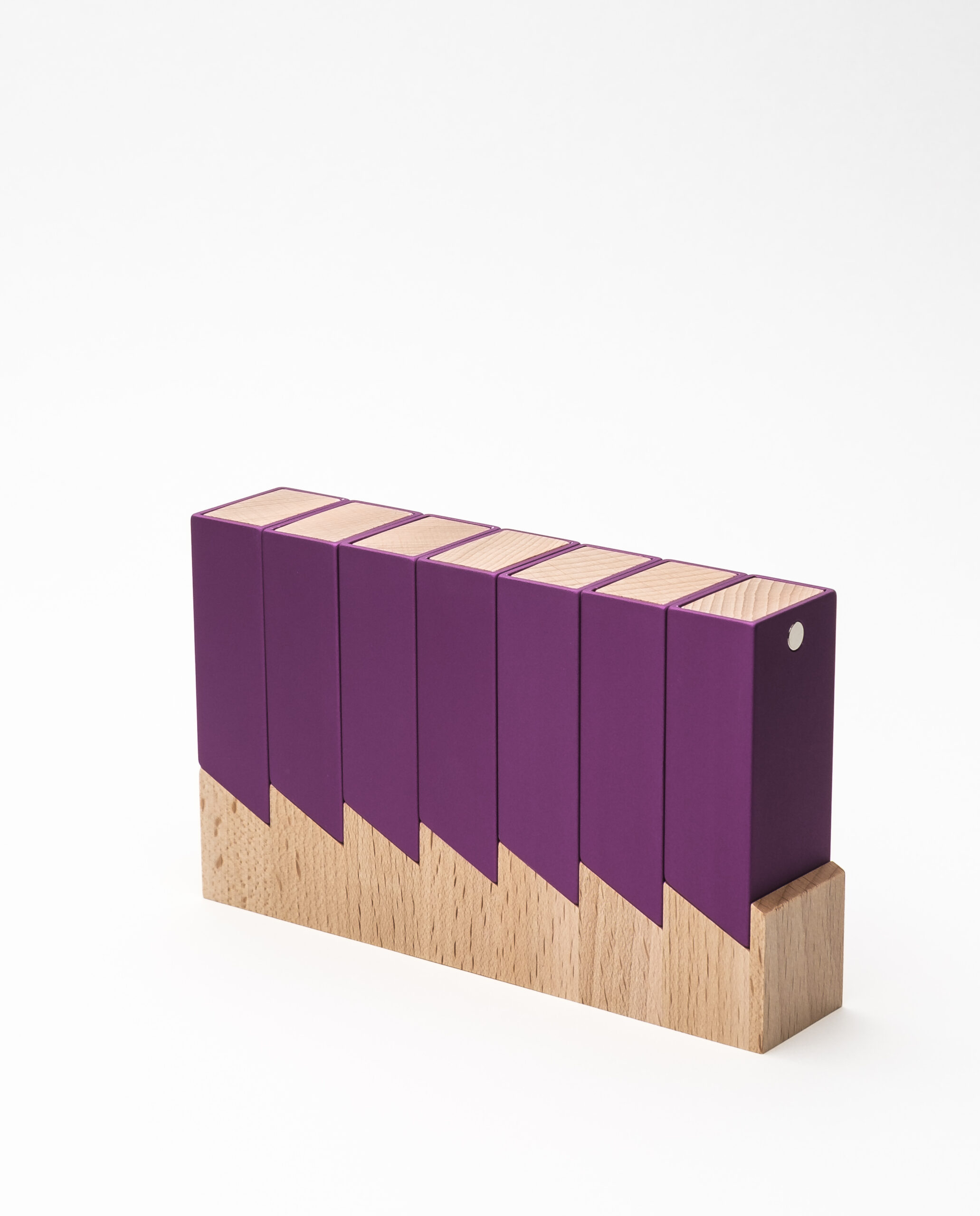 Monolith 2 Pillendose Woche Lila, Buche – Bild 3
