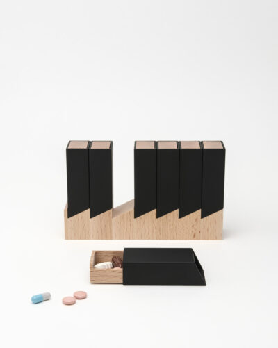 Monolith 2 Pillendose Woche Schwarz, Buche