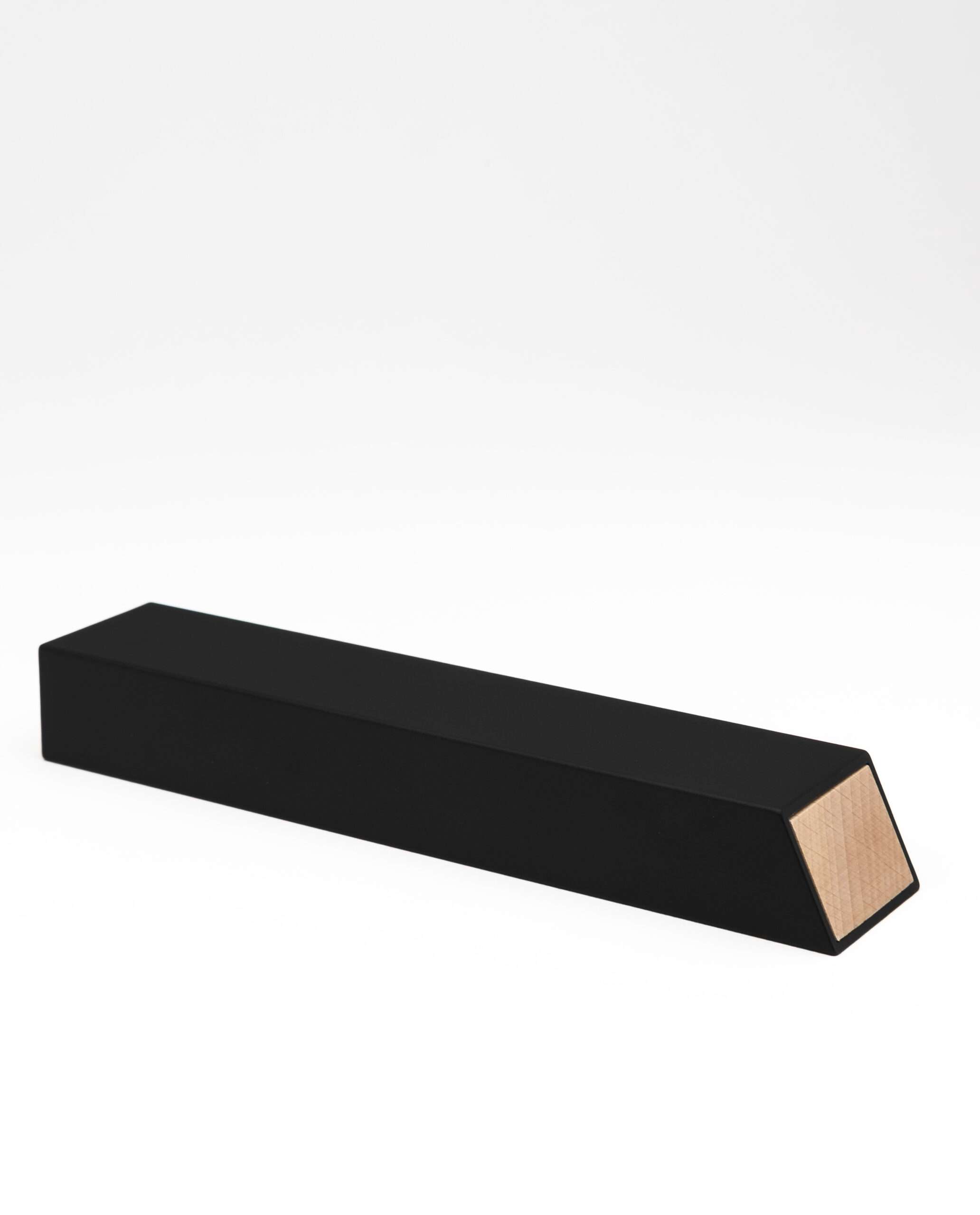 Monolith L pillbox in black, beech - Image 6
