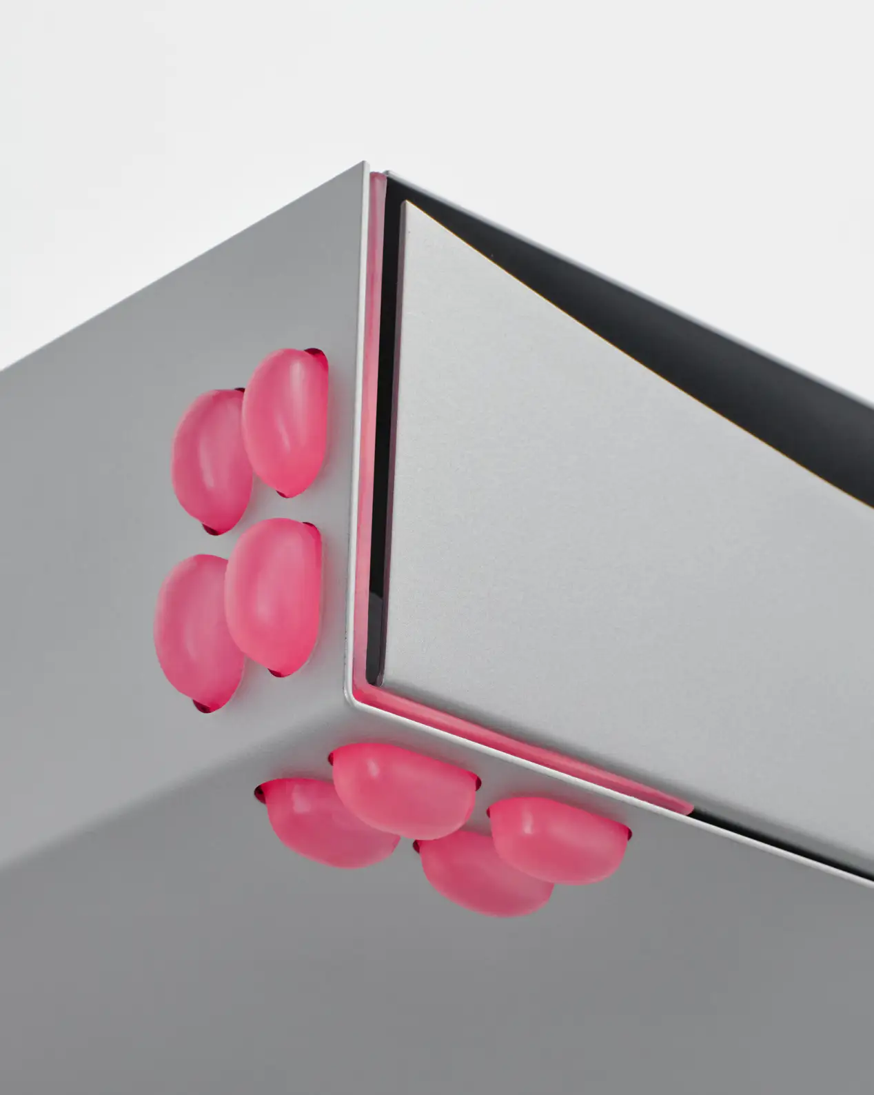Medicine box Blistra Capsule (2025) silver/pink - Image 3
